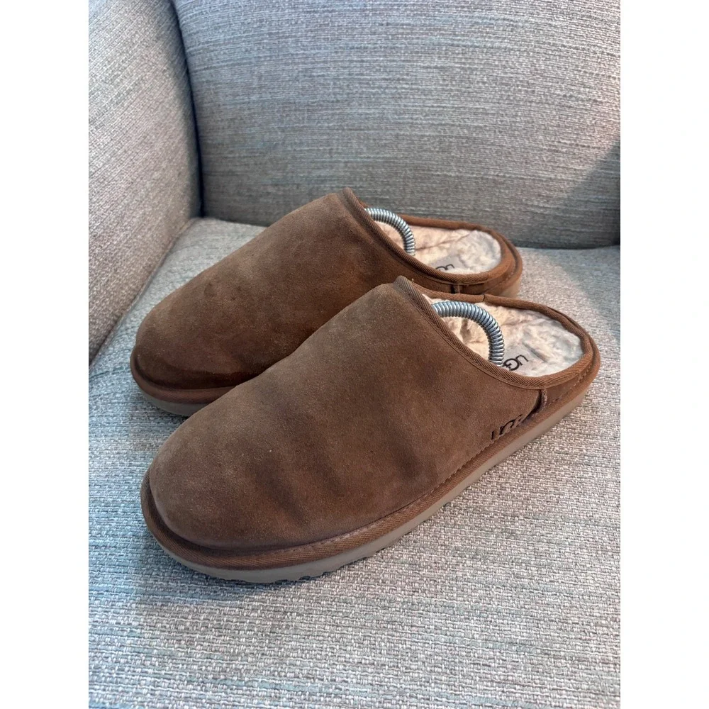 UGG Classic Slip-On Suede Slippers‎ Chestnut Brown Sheepskin Lining  Mens 11